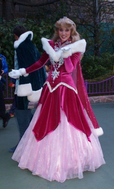 Details about   Disney Parks Princess Snow White Ariel,Runway Women's fashion Scarf New w/Tags! 